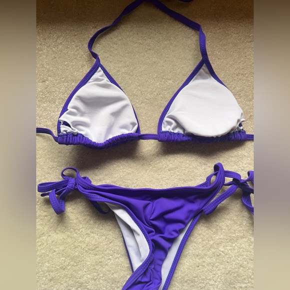 Purple Bikini Posing Set - Picture 4 of 4